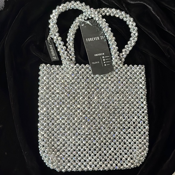 Drop ur offer for original forever 21 accessories - Picture 3 of 6